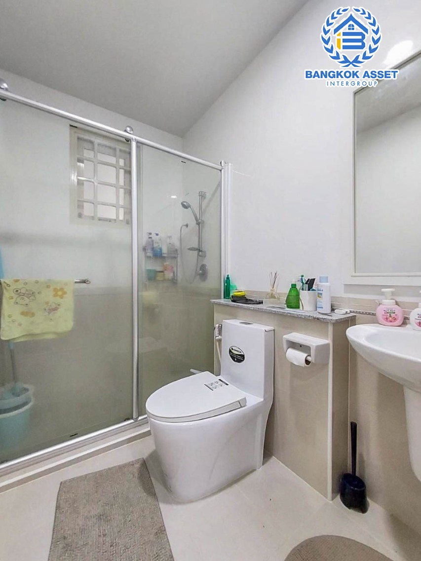 *****ทาวน์เฮ้าส์มือสองนนทบุรี ม.ดรีมดีลักซ์ ราชพฤกษ์-ปิ่นเกล้า เนื้อที่มากเกือบ 21 ตร.ว. ฟังก์ชัน 3 ห้องนอน 2 ห้องน้ำ 2 ที่จอดรถ บิวท์อินให้เรียบร้อย บนทำเลแห่งการเดินทาง ใกล้รถไฟฟ้าสายสีแดง "สถานีตลิ่งชัน" และทางด่วน "ศรีรัช-วงแหวนรอบนอก" จองเลย!